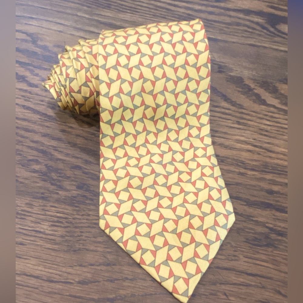 NWT LANVIN Paris geometric design silk tie, 57” by 3.5.
